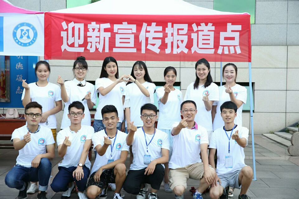 “传媒蓝”风景线