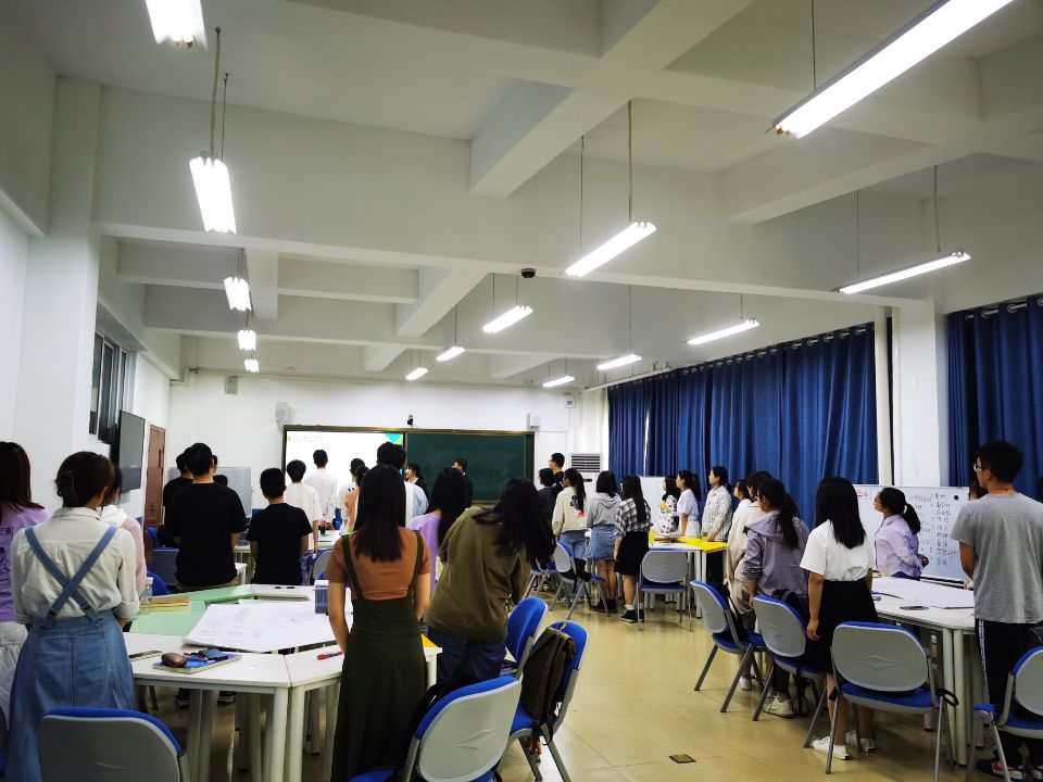 医学院2019级临床医学卓越医师班自律主题班会